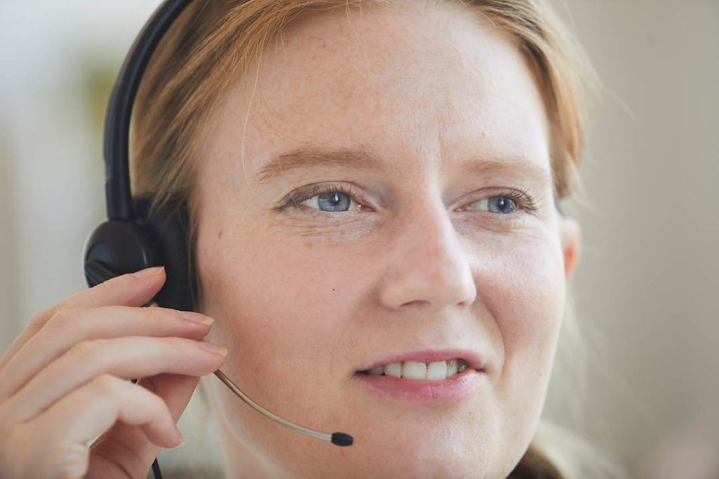 Tips for Hiring an Inbound Call Center 5 Tips for Hiring an Inbound Call Center Use AI technology to turn web leads into live calls for your sales team.