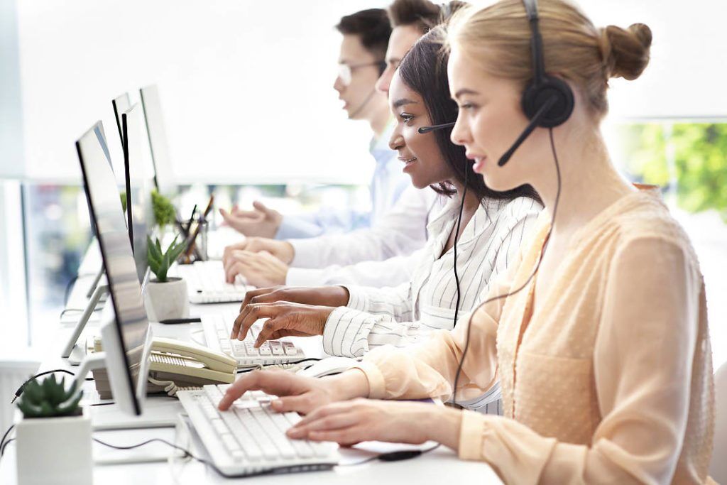 How to implement AI today - 4 simple steps 1 How to implement AI today - 4 simple steps Use AI technology to turn web leads into live calls for your sales team.