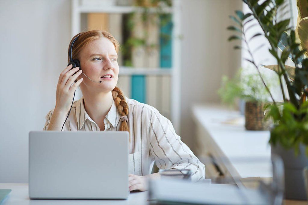 The Benefits of a Predictive Progressive and Cloud Auto Dialer 6 The Benefits of a Predictive Progressive and Cloud Auto Dialer Use AI technology to turn web leads into live calls for your sales team.